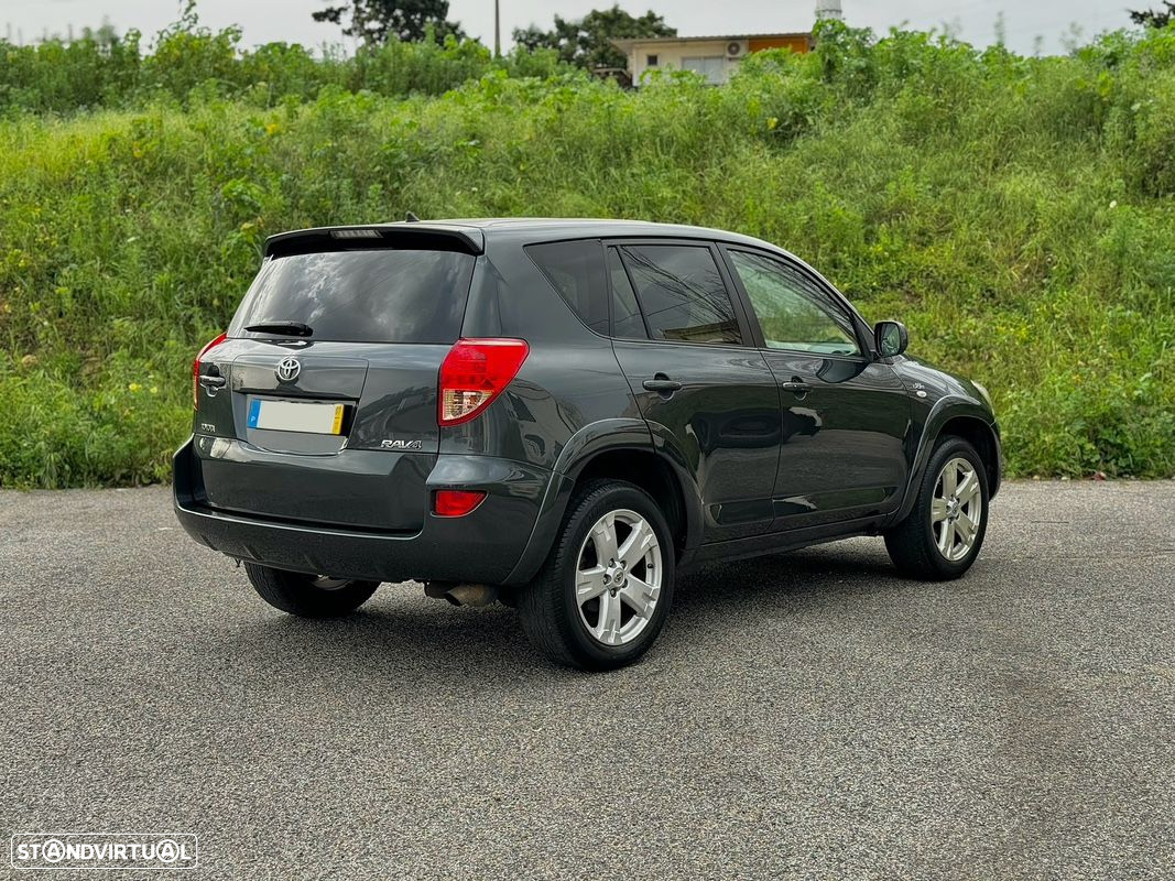 Toyota RAV4 2.2 D-4D X RF - 5