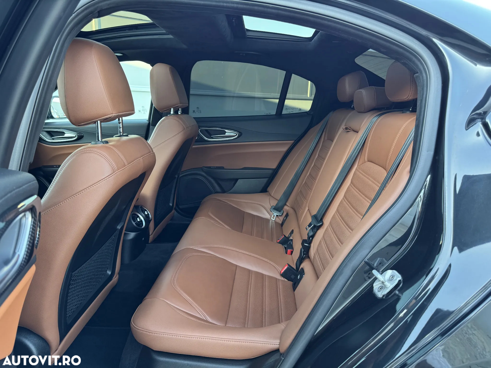 Alfa Romeo Giulia 2.2 Diesel AT8-Q4 Veloce - 14