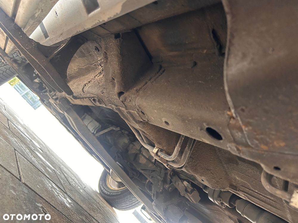 Suzuki Grand Vitara 1.9 DDiS - 12