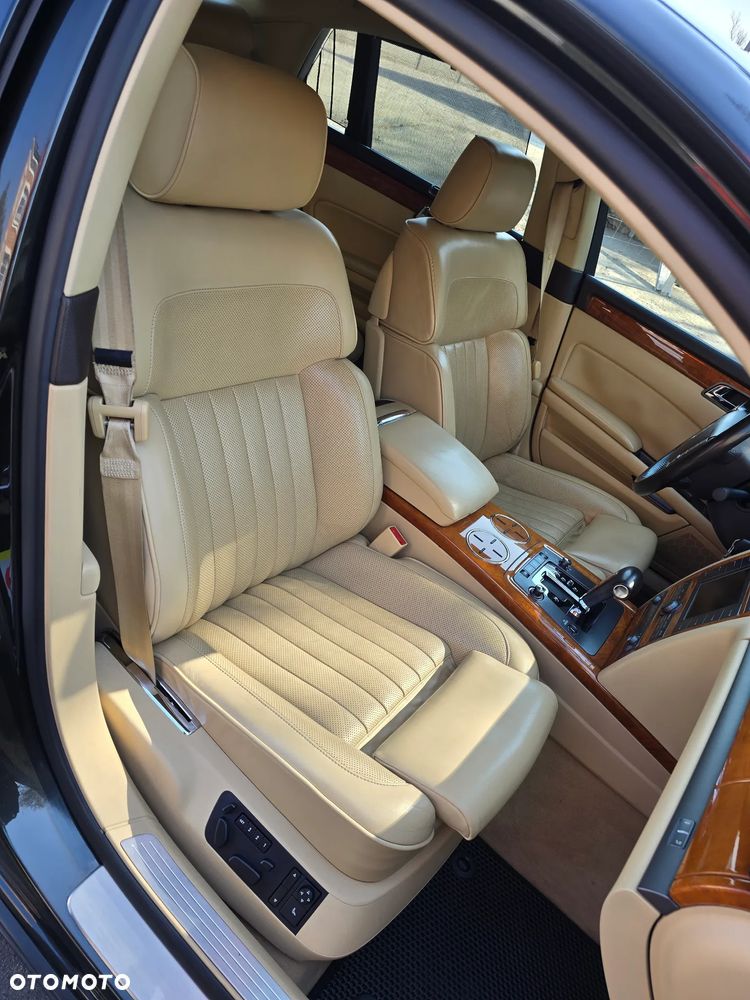 Volkswagen Phaeton - 9