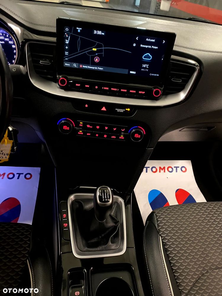 Kia XCeed 1.5 T-GDI OPF PLATINUM EDITION - 17