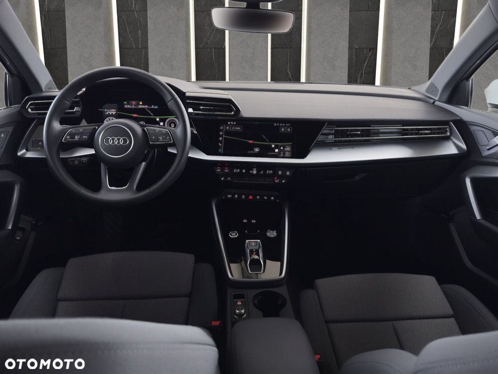 Audi A3 Sportback - 13