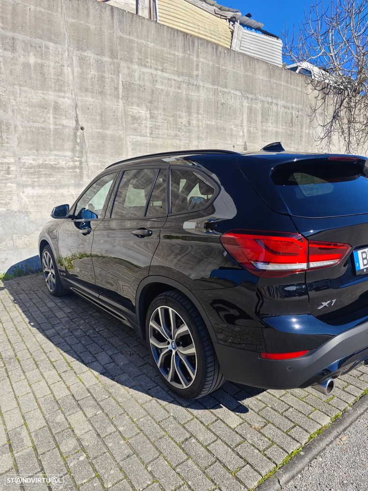 BMW X1 xDrive25e Sport Line - 3