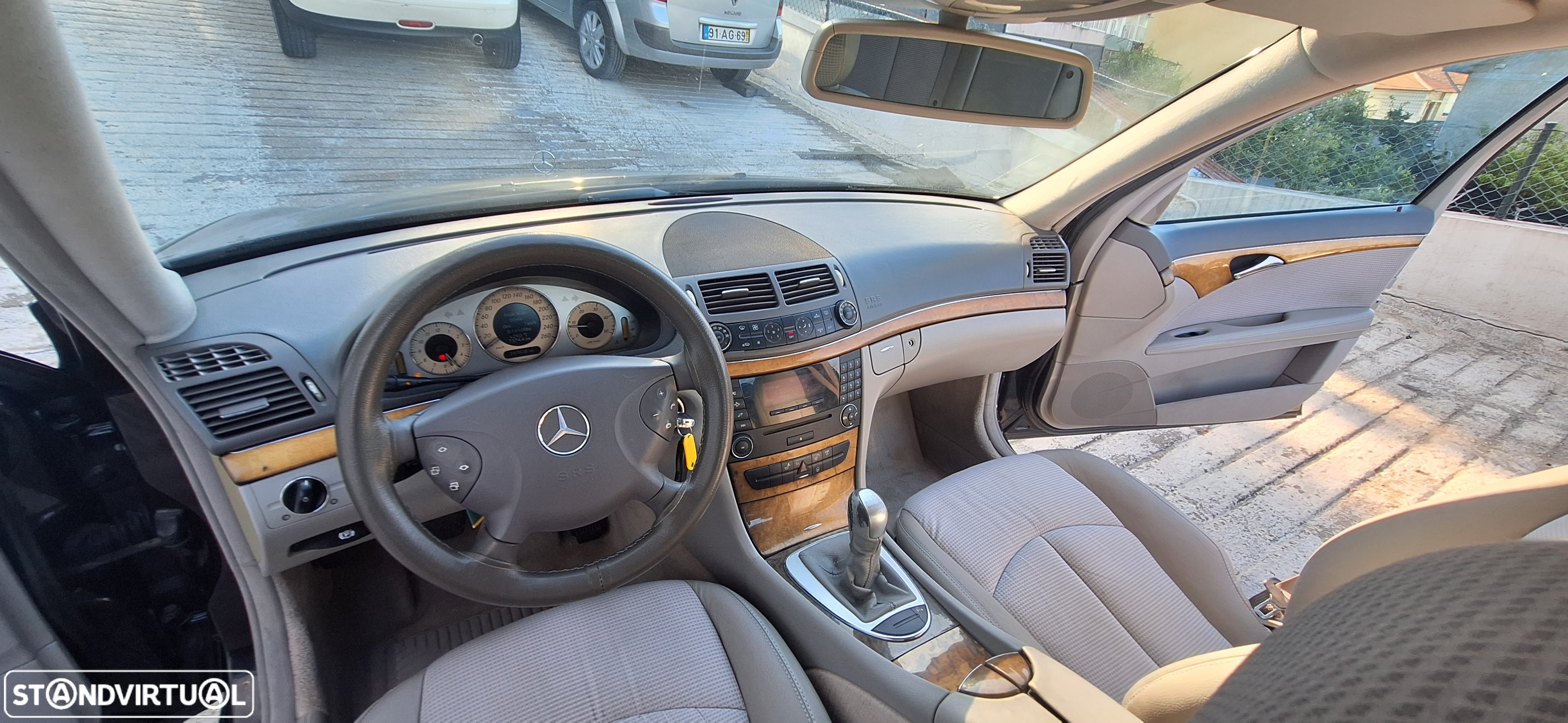 Mercedes-Benz E 220 CDi Avantgarde - 16