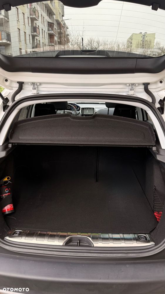 Peugeot 2008 1.2 Pure Tech Crossway S&S EAT6 - 12