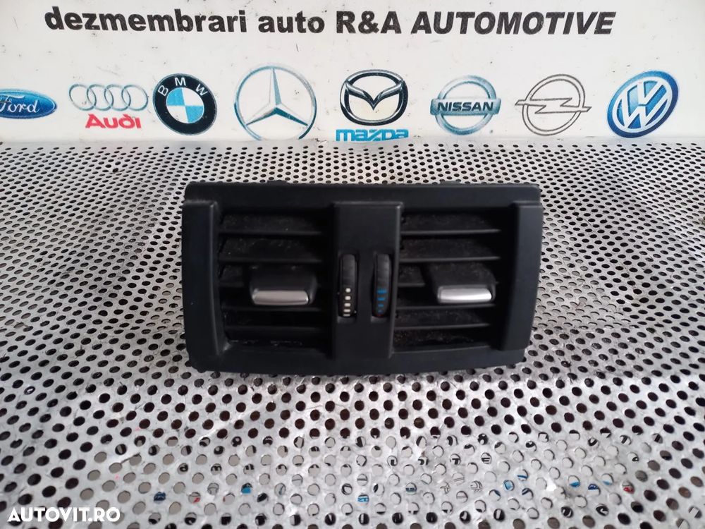 Grile Grila Ventilatie Spate Bmw Seria 3 F30 F31 Dezmembrez Motor N47D20D  - Dezmembrari Arad - 6