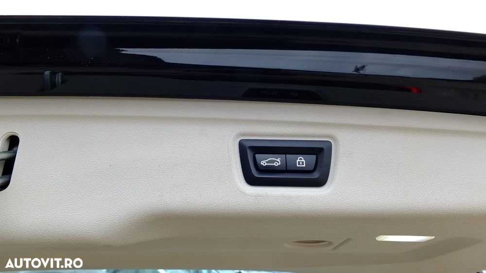 BMW Seria 3 320d xDrive Aut. Luxury Line - 36