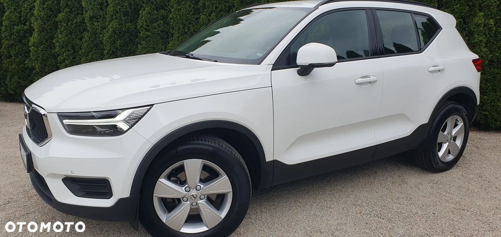 Volvo XC 40 T3 Momentum Core - 4