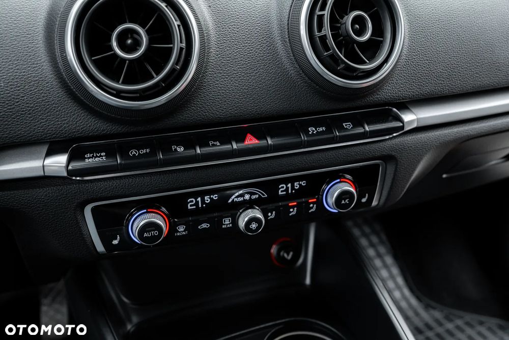 Audi A3 Sportback 1.8 TFSI Attraction - 32