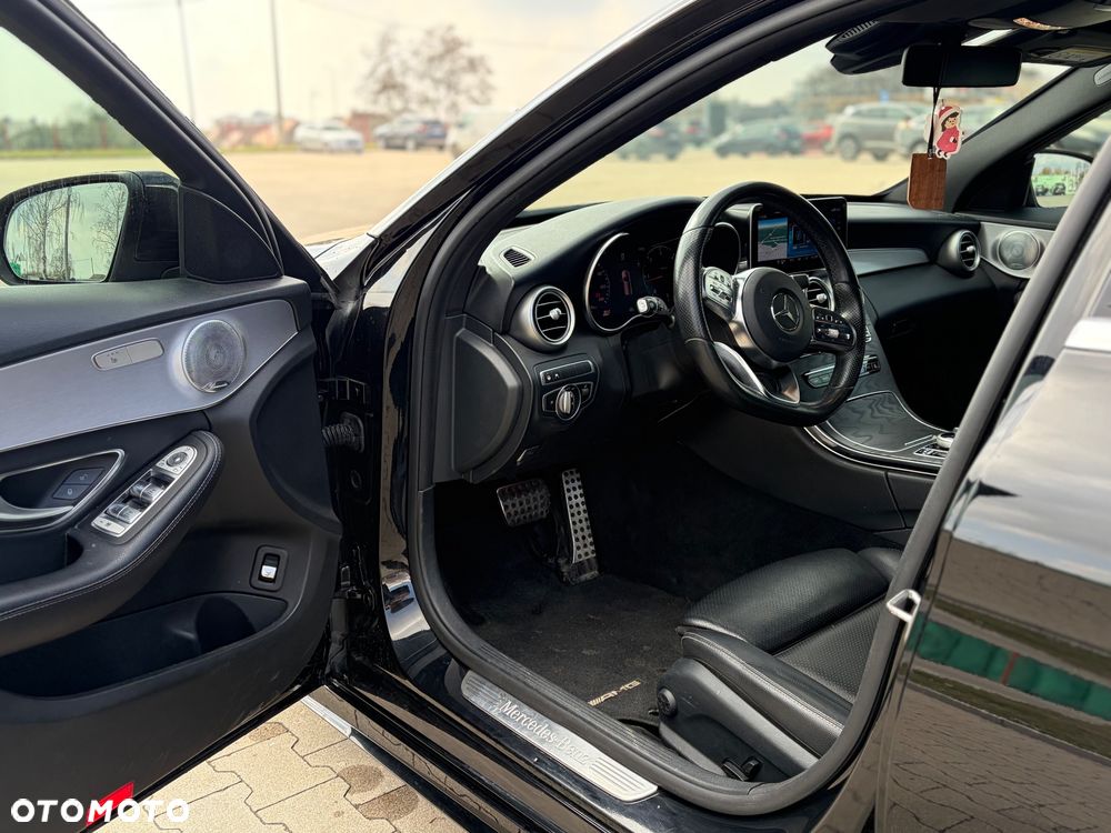 Mercedes-Benz Klasa C 300 d 4Matic 9G-TRONIC AMG Line - 6