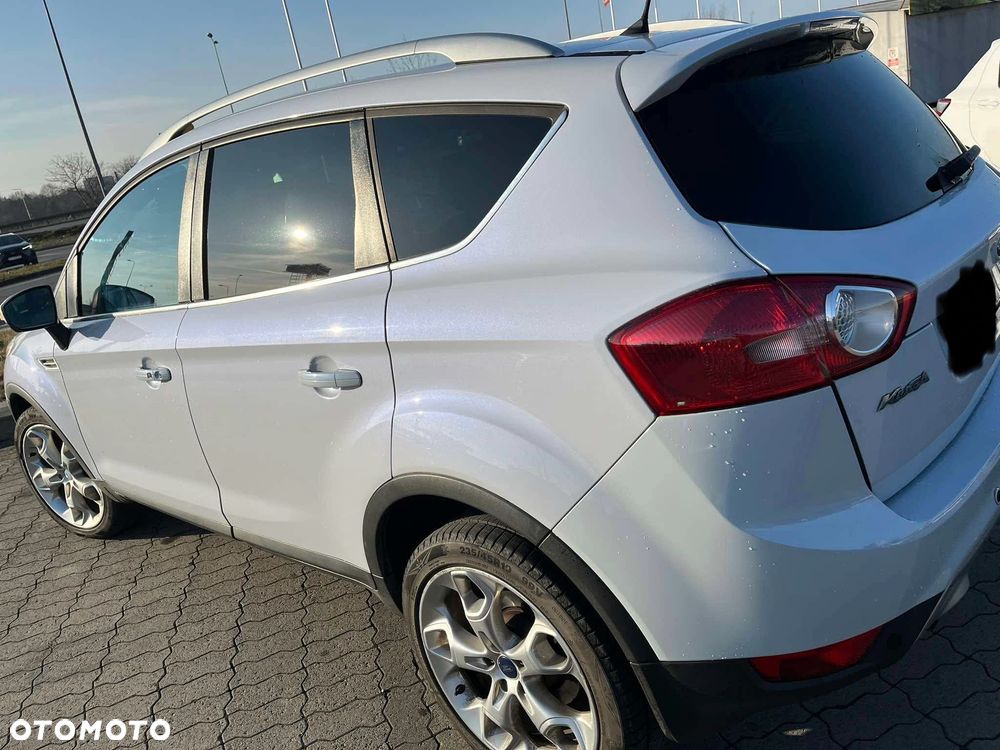 Ford Kuga 2.0 TDCi Titanium - 9