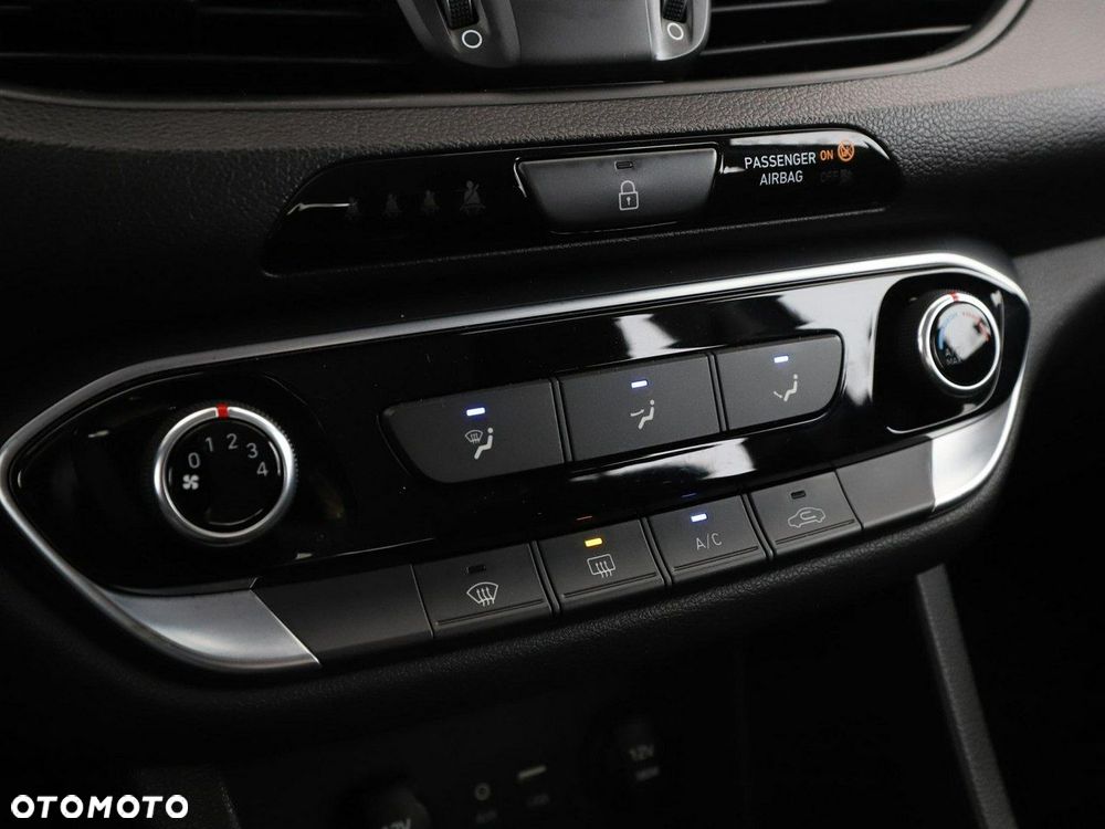 Hyundai i30 1.6 CRDI DCT Trend - 26