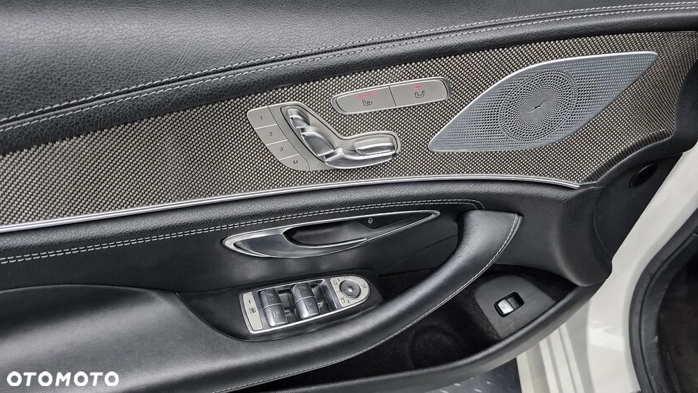 Mercedes-Benz CLS - 29