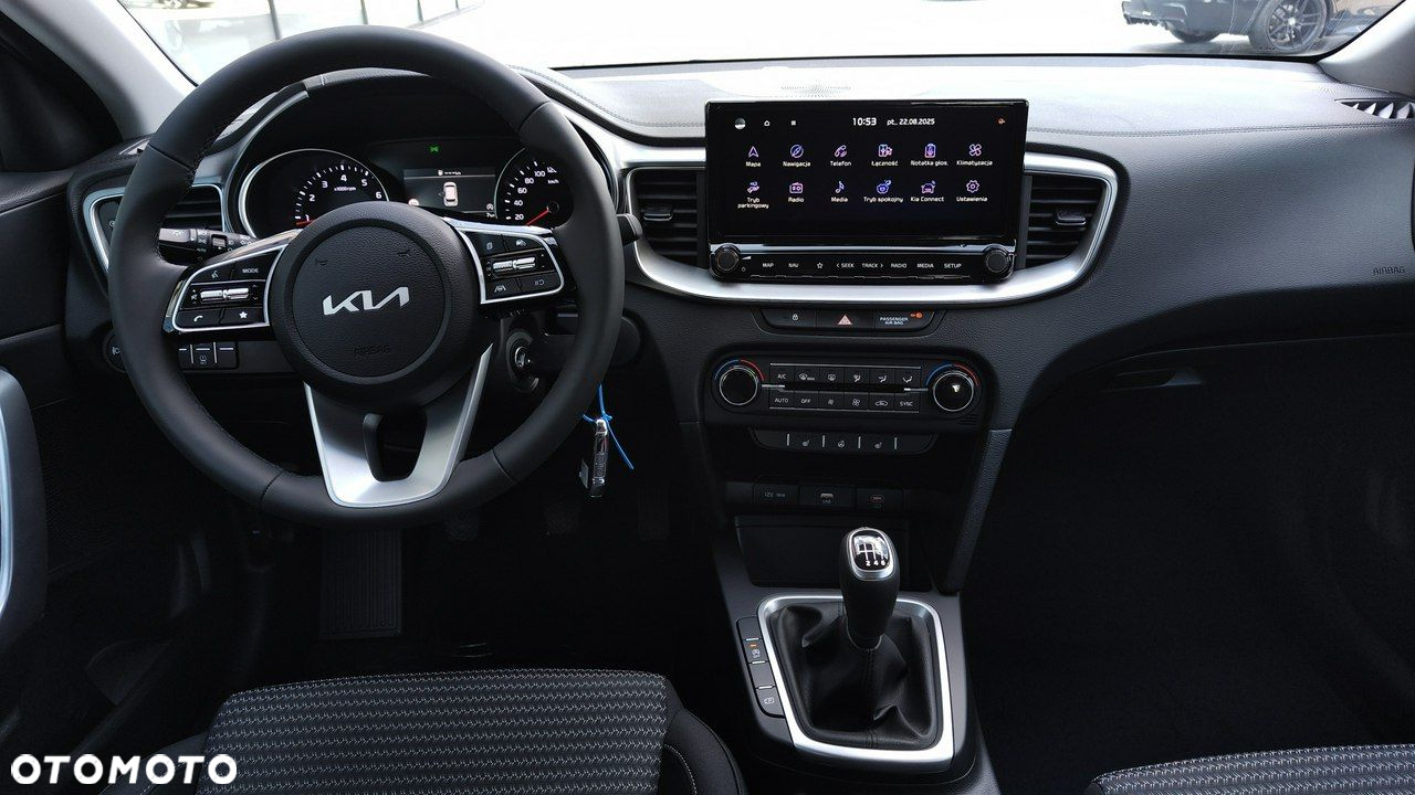 Kia Ceed - 14
