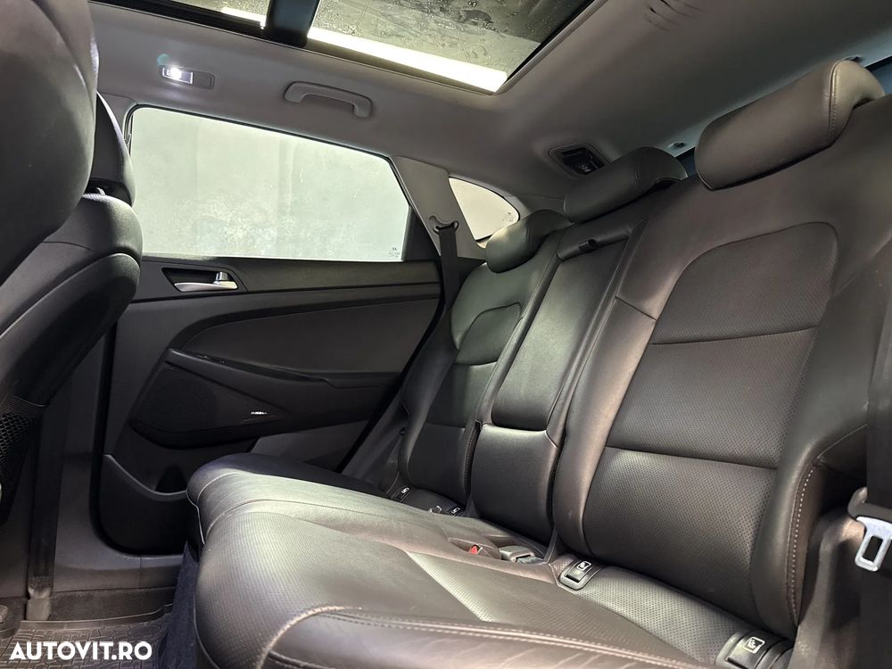 Hyundai Tucson 2.0 CRDI 4WD 6AT Luxury+ - 14