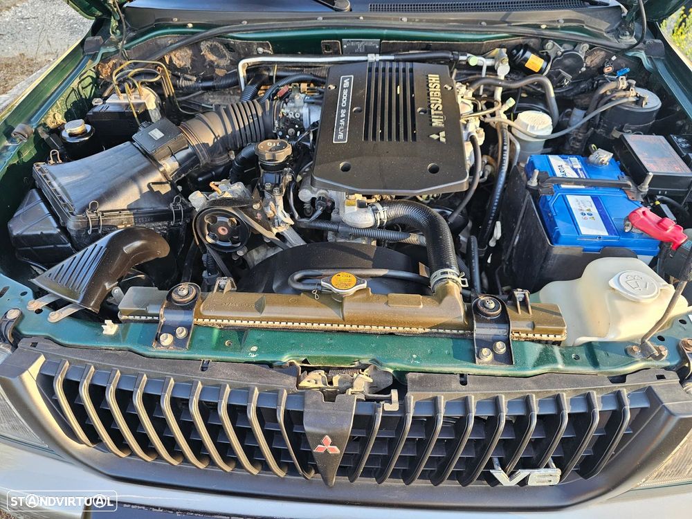 Mitsubishi Pajero Sport 3.0 V6 - 10