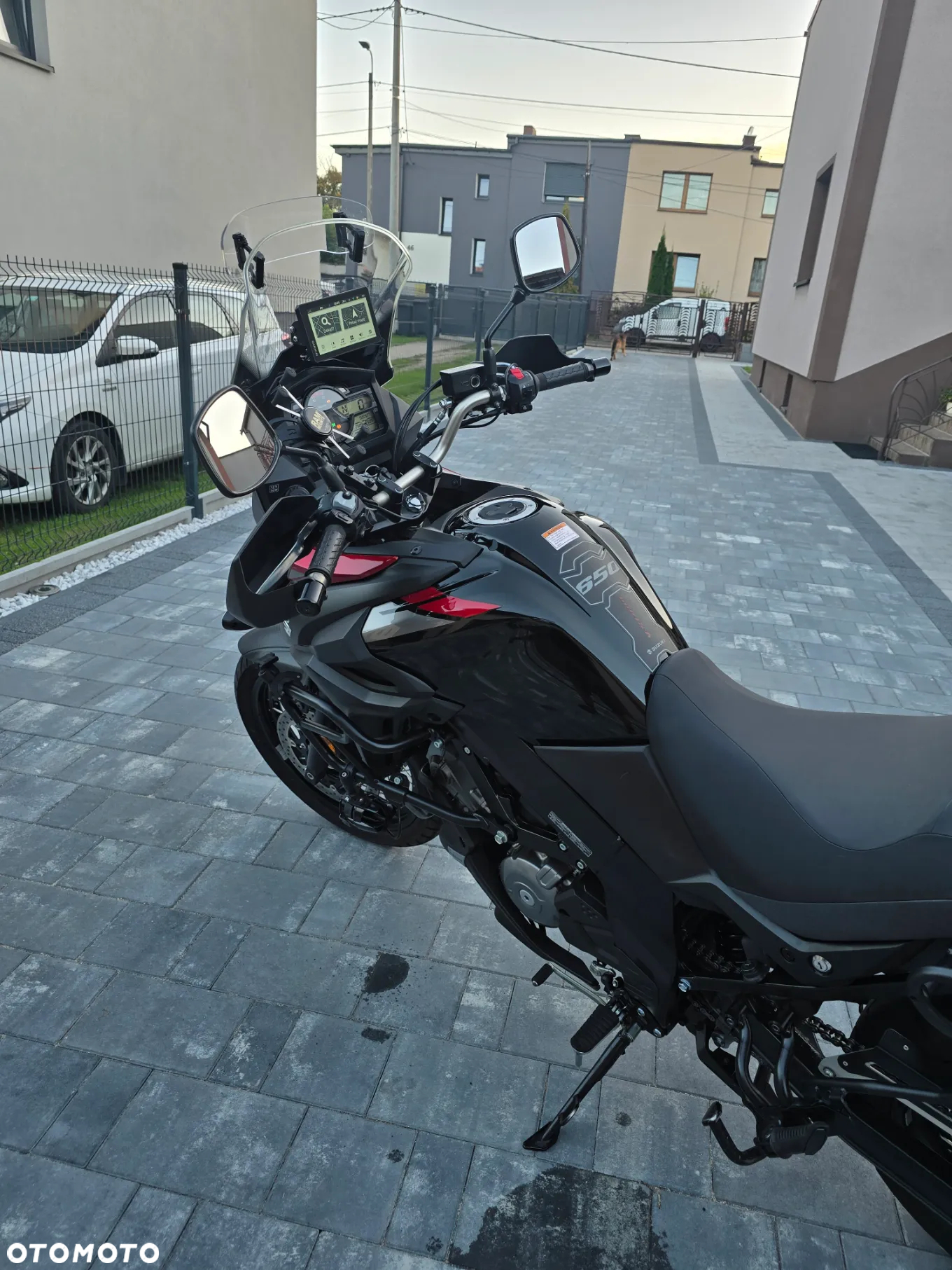 Suzuki DL - 10
