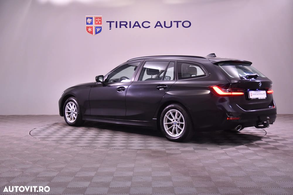 BMW Seria 3 320d Touring Aut. - 3
