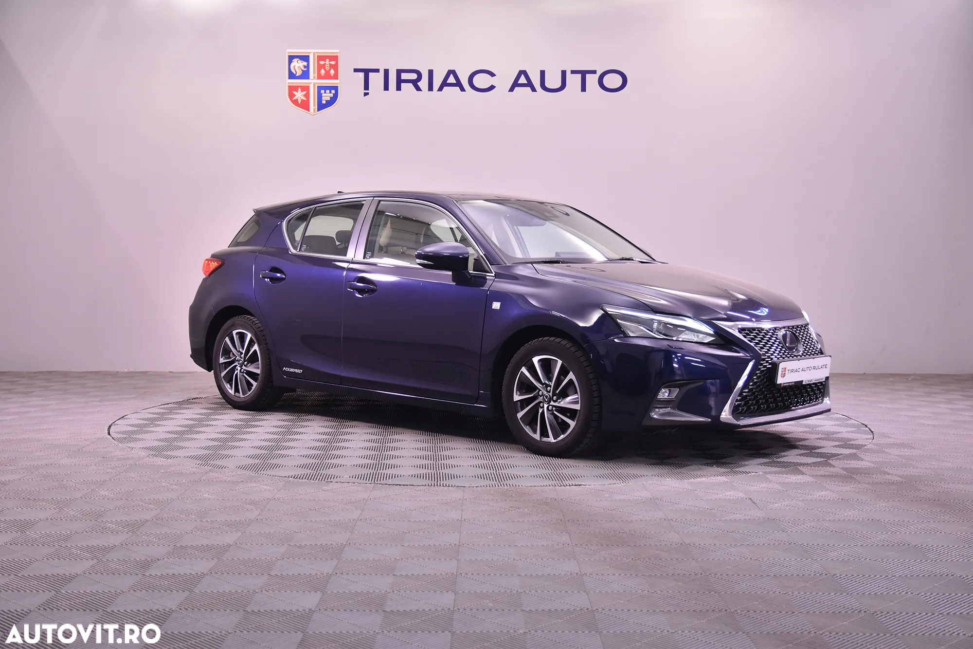 Lexus CT 200h - 7