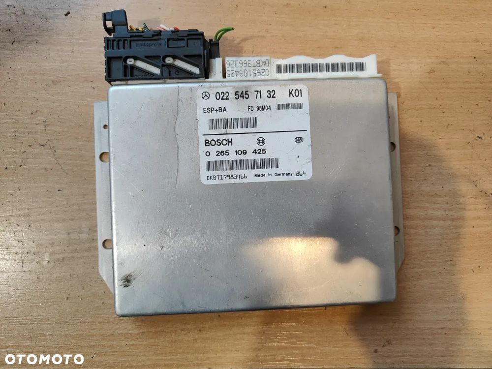 Sterownik komputer silnika Mercedes W168 0225457132