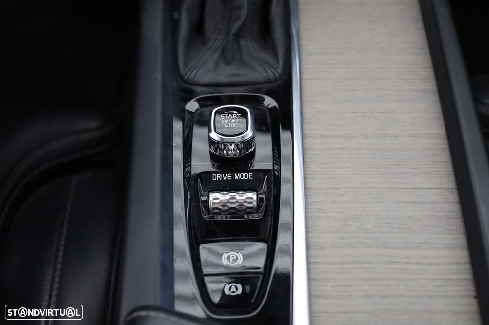 Volvo XC 60 2.0 D5 Inscription AWD - 24