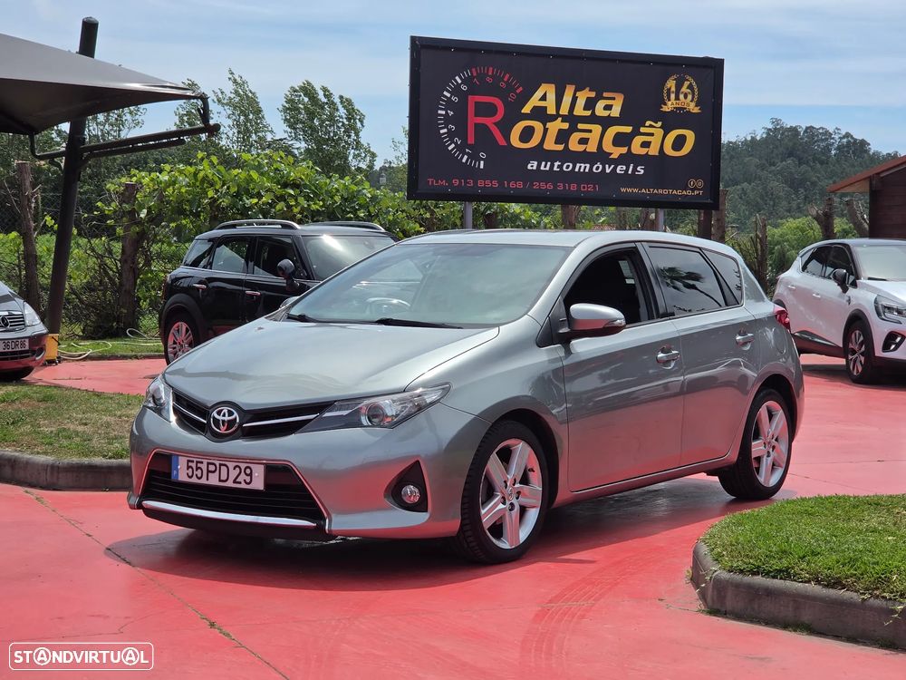 Toyota Auris 1.4 D-4D Comfort - 2