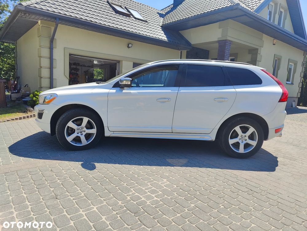 Volvo XC 60 D5 AWD R-Design - 7