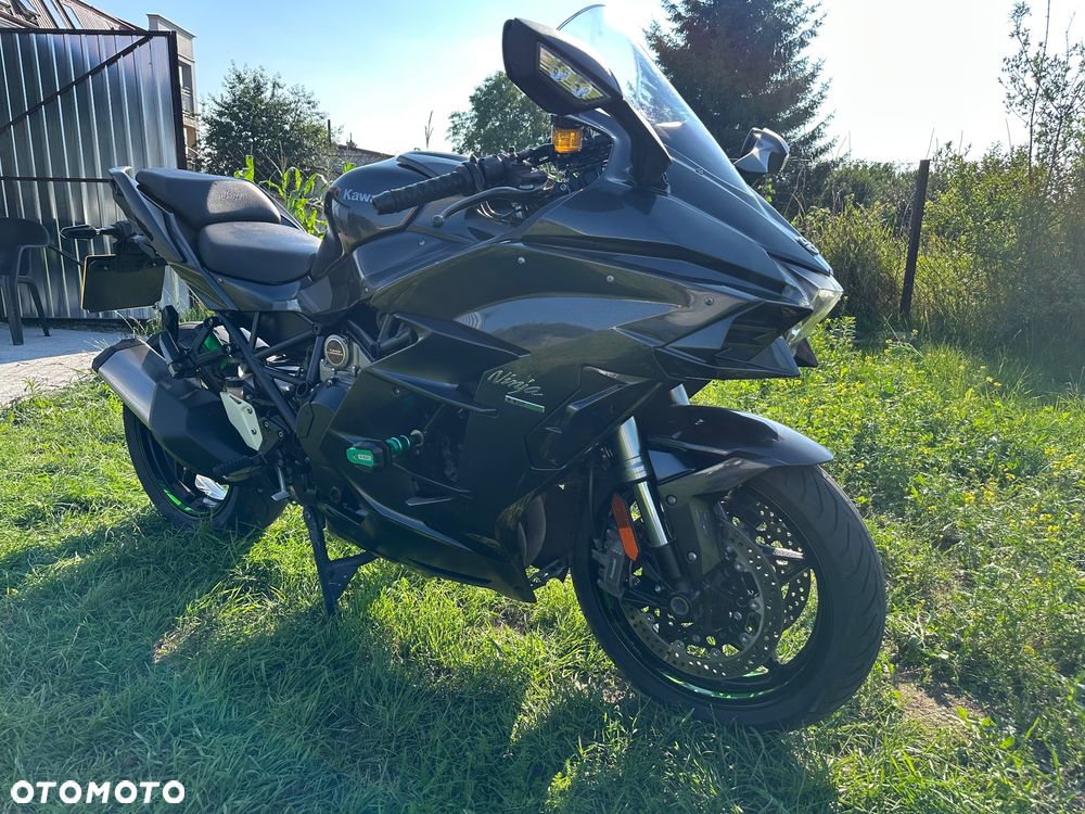 Kawasaki Ninja H2 SX - 3