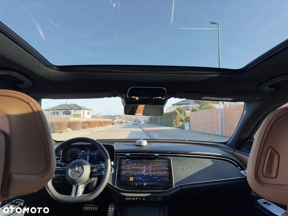 Mercedes-Benz Klasa E 300 de PHEV 4-Matic AMG 9G-Tronic - 4