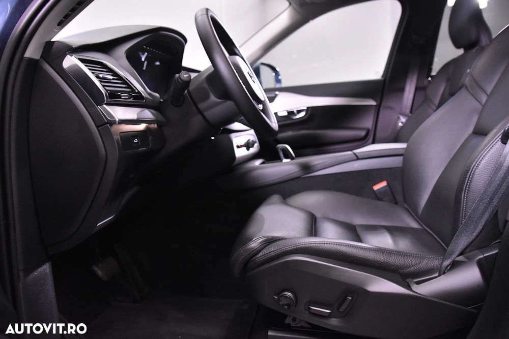 Volvo XC 90 - 23