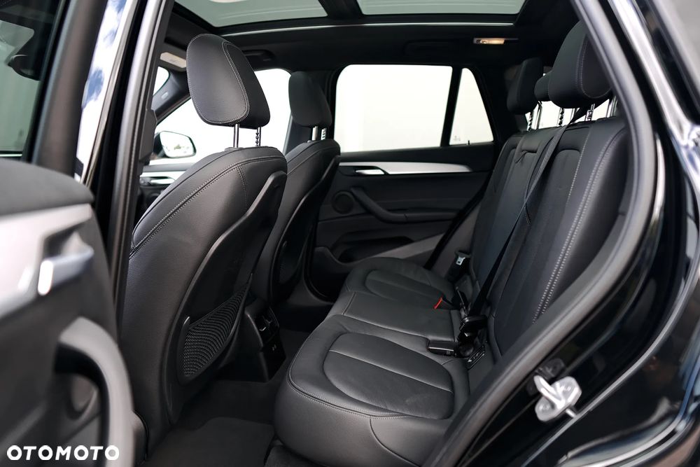 BMW X1 xDrive25i M Sport - 21
