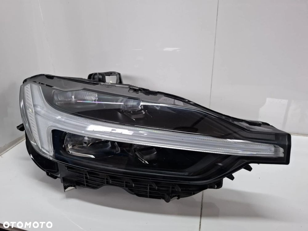 LAMPA PRAWA PRZEDNIA PRZÓD VOLVO XC60 II LIFT MID LED 32420434 - 2