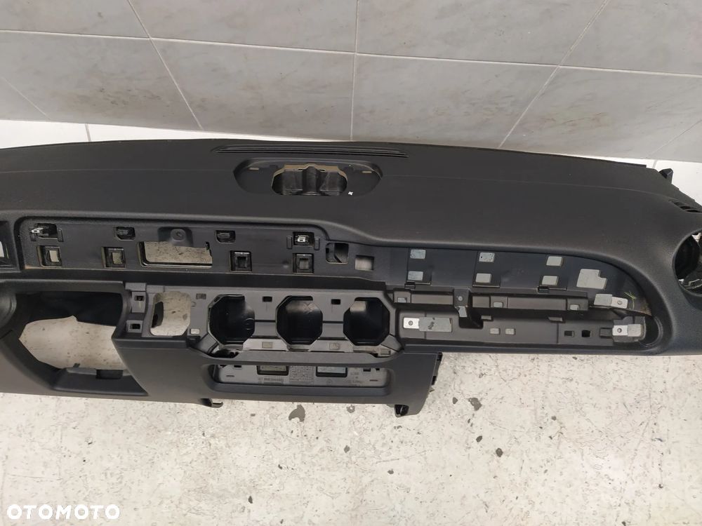 MERCEDES GLB X247 2025- DESKA ROZDZIELCZA KOKPIT KONSOLA EU ORYGINAŁ - 8