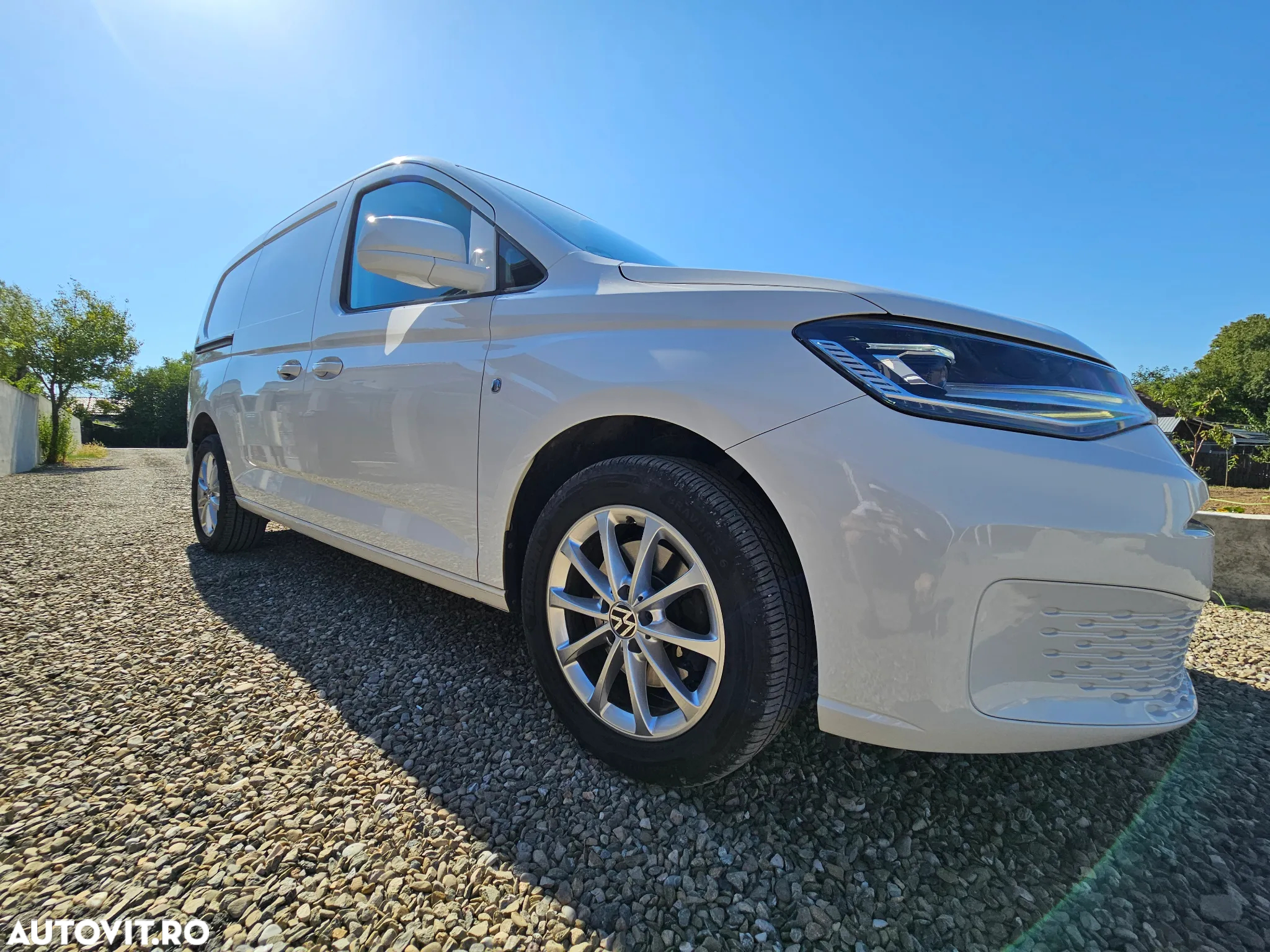 Volkswagen Caddy Maxi 2.0 TDI 90 kW DSG - 4