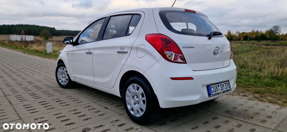 Hyundai i20 - 18