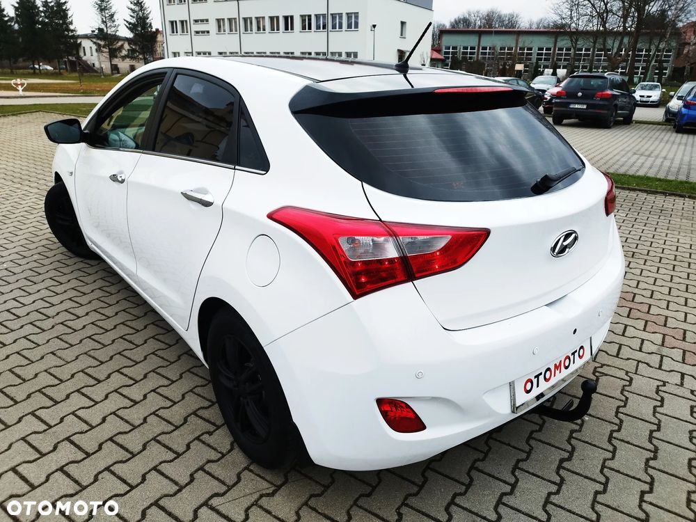 Hyundai i30 blue 1.4 Style - 6