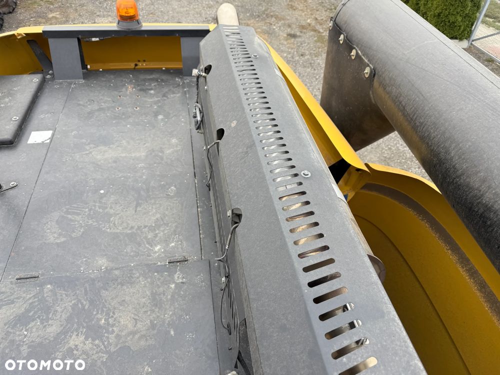 New Holland CX 5090- rok 2013 - 30