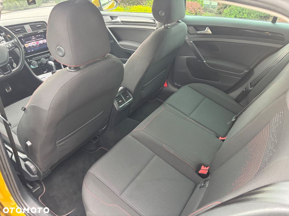 Volkswagen Golf 2.0 TDI DSG Sound - 6