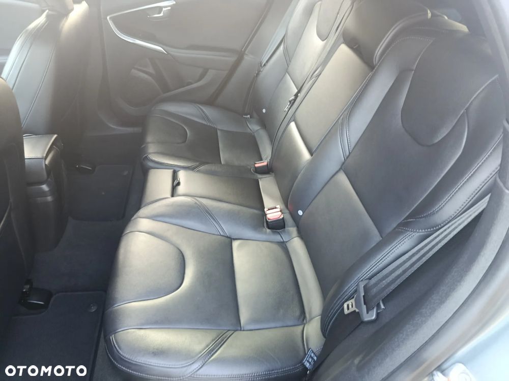 Volvo V40 D4 Drive-E Summum - 14
