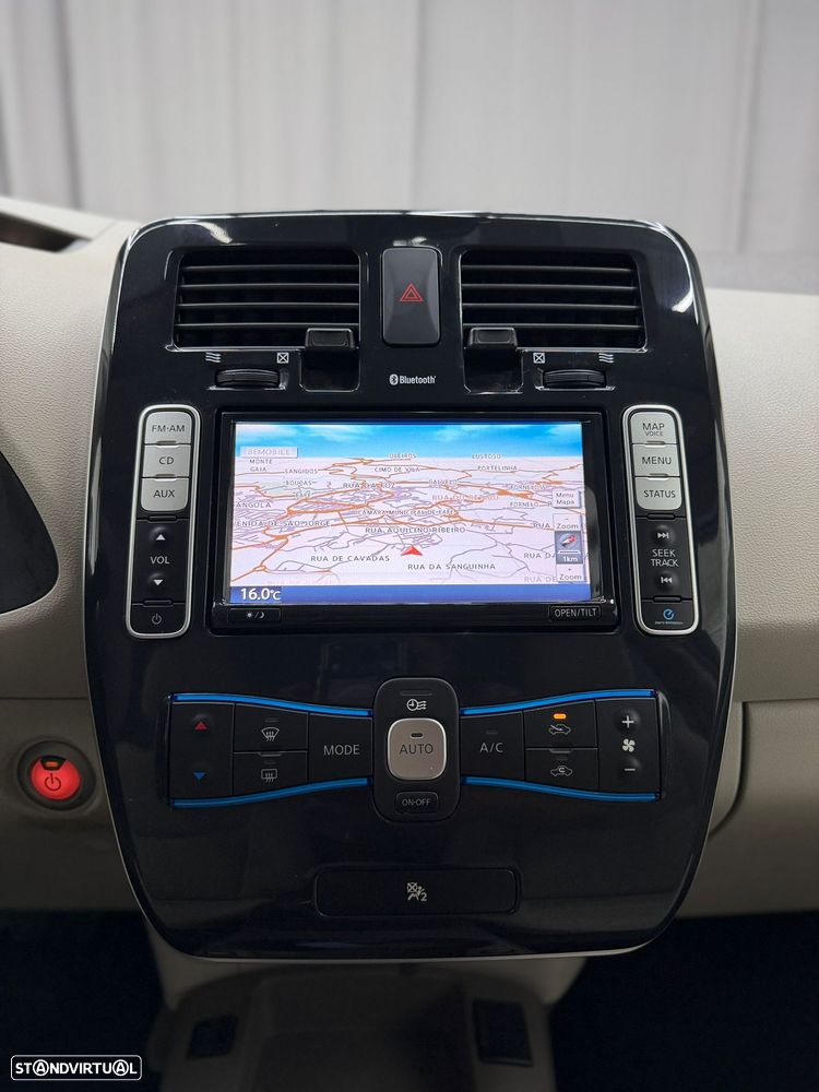 Nissan Leaf 24 kWh (c/ Bateria) Acenta - 11