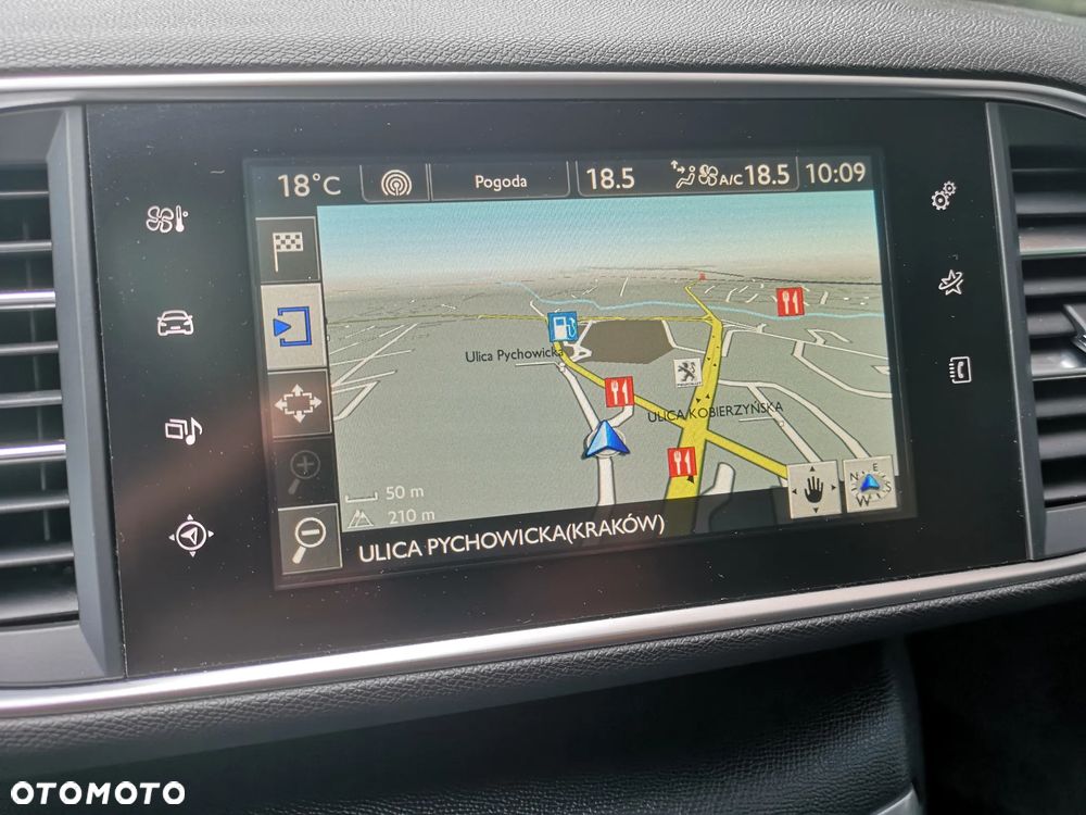 Peugeot 308 PureTech 130 GPF EAT8 Stop & Start Allure Business-Paket - 19