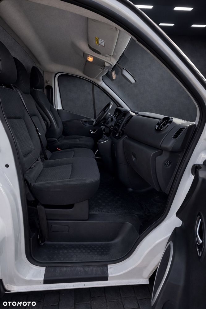 Opel Vivaro - 23