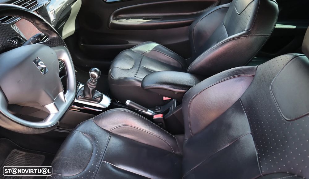 Citroën DS3 1.6 HDi Airdream Sport Chic — fotografia 19