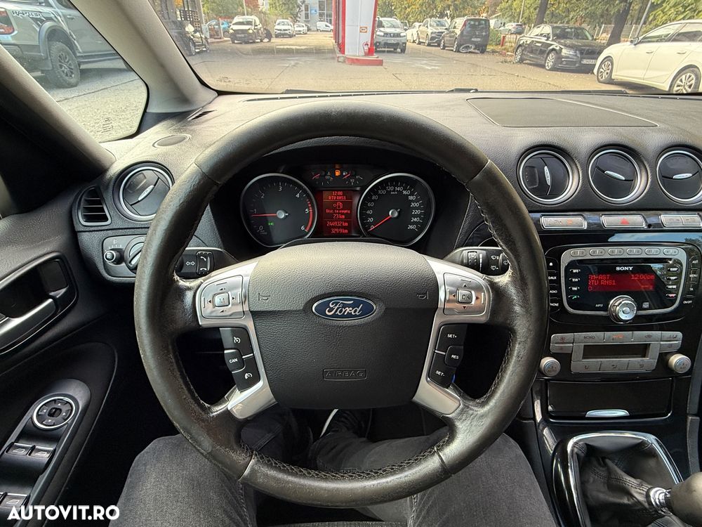 Ford Galaxy 2.0 TDCi Ghia - 18