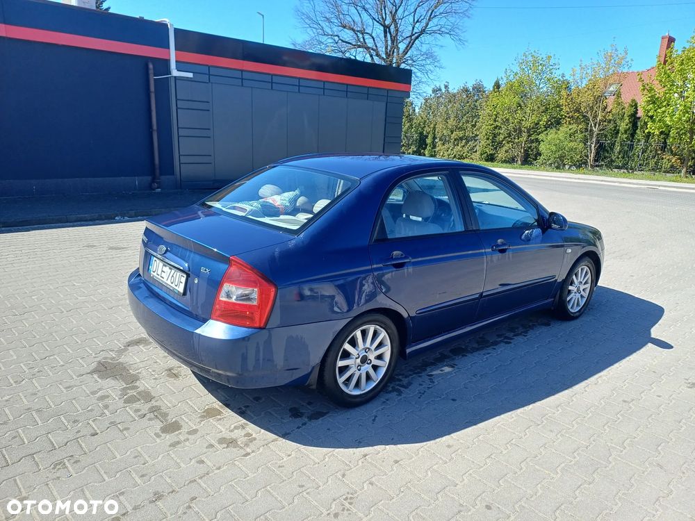 Kia Cerato - 5