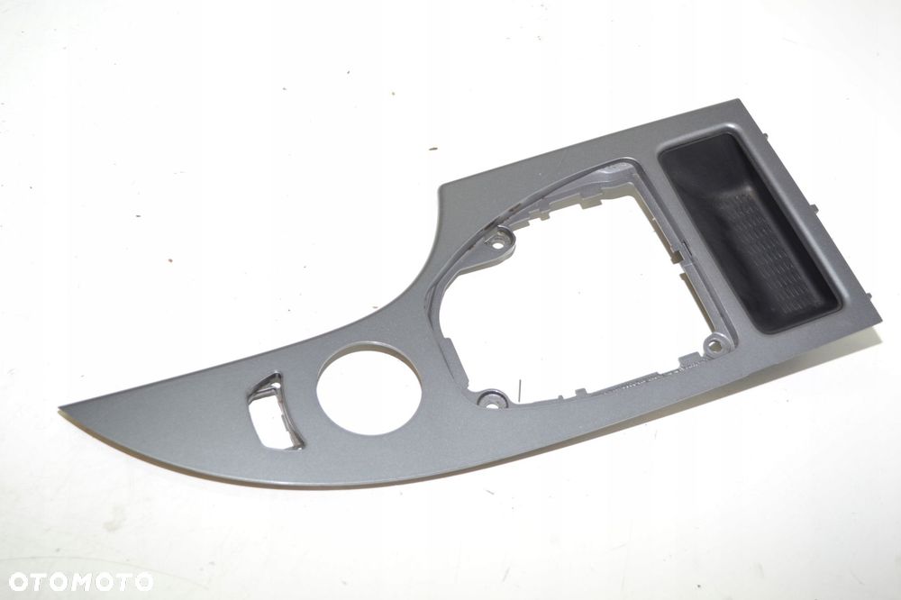 BMW E60 E61 RAMKA OSŁONA LISTWA NAKŁADKA LEWARKA BIEGÓW WNĘKA 6974703 - 2