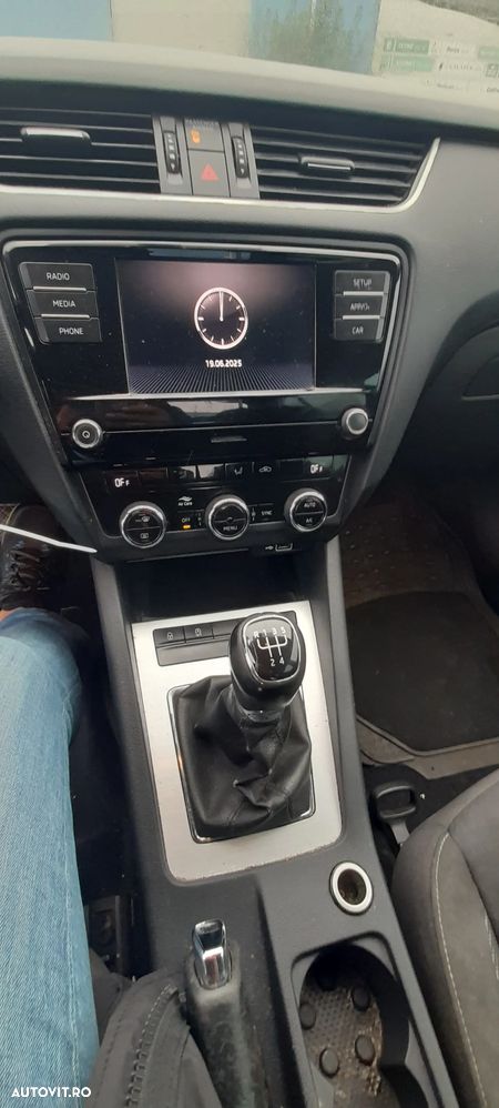 Skoda Octavia 1.6 TDI Ambition - 2