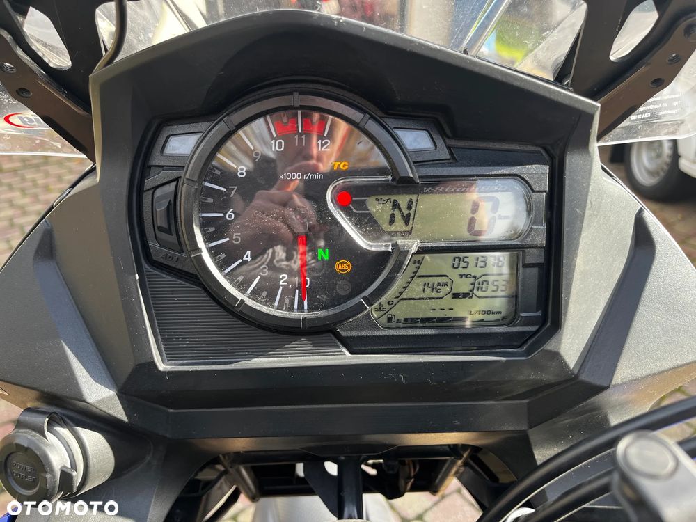 Suzuki V-STROM