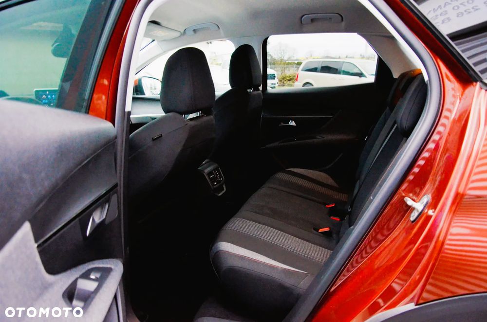 Peugeot 3008 BlueHDi 130 Stop & Start EAT8 Active - 17