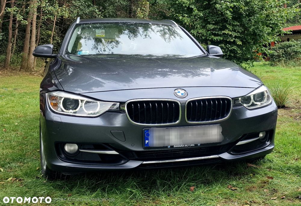 BMW Seria 3 330d Sport Line - 2
